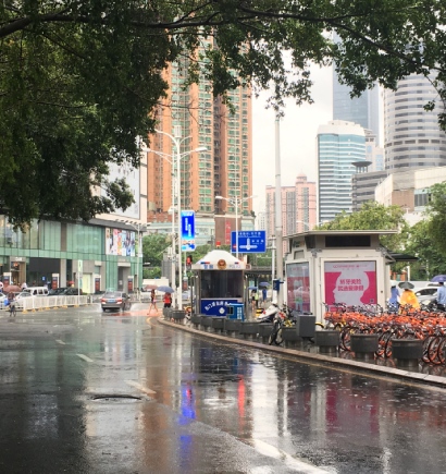 深圳東門老街智慧路燈（dēng）