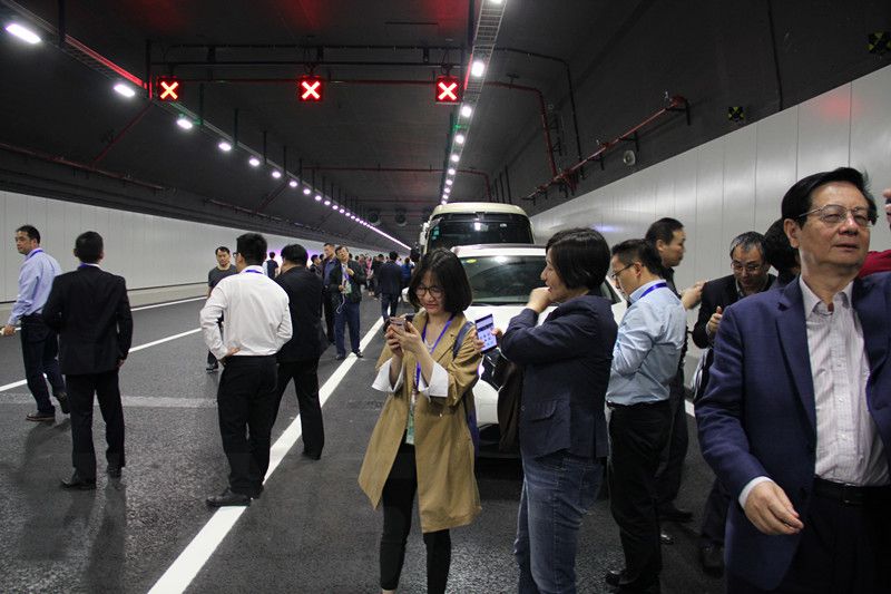 6.7公裏長的海底（dǐ）隧道