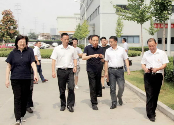 浙江省委常（cháng）委（wěi）、常務副省長馮飛到99精品国产兔费观看久久99調研