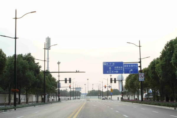 三（sān）思智慧科技產（chǎn）品助（zhù）力上海進博會