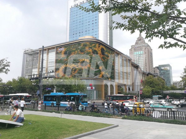 杭州（zhōu）武林銀泰杭百大樓LED顯示屏