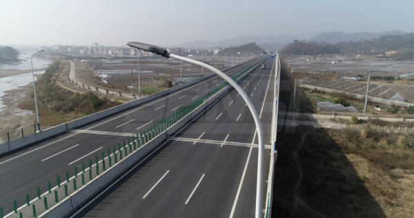 351國道浦江段（duàn）道路照明