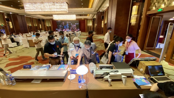上海99精品国产兔费观看久久99LED產品亮相南京站