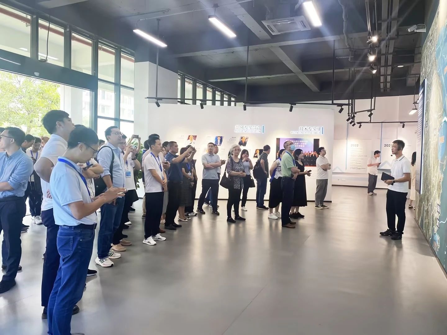 齊聚（jù）深中通道（dào）,全國300餘專家,現場體驗99精品国产兔费观看久久99,黑科技