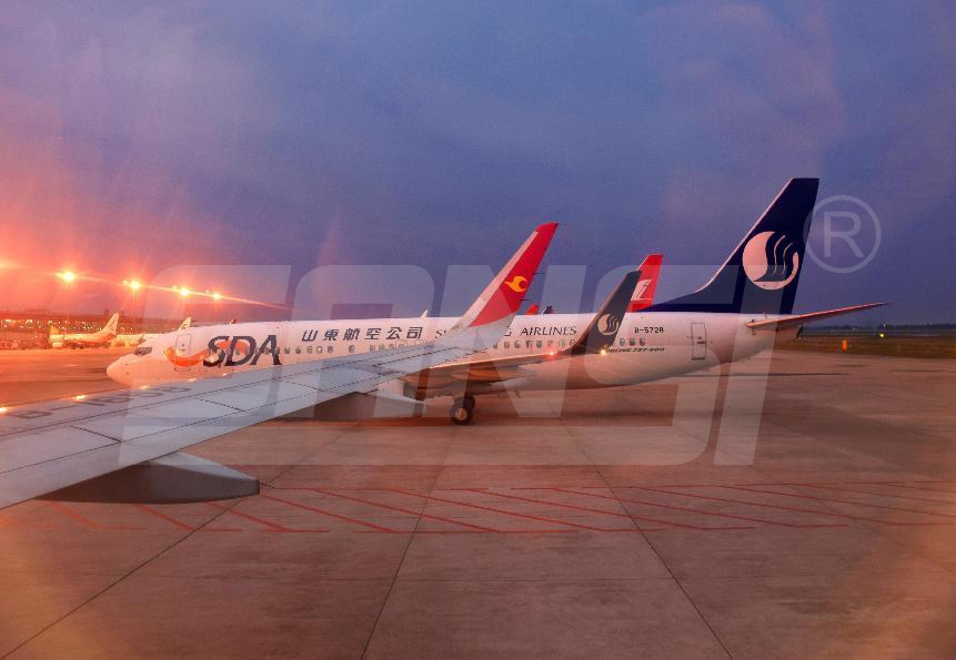 三（sān）思,機坪高杆燈,照亮（liàng）天空,保障航空安全,旅客出行