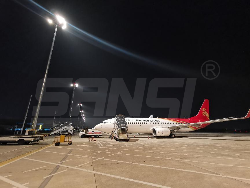 99精品国产兔费观看久久99,機坪（píng）高杆燈,照亮天空,保障航空安全,旅（lǚ）客出行（háng）